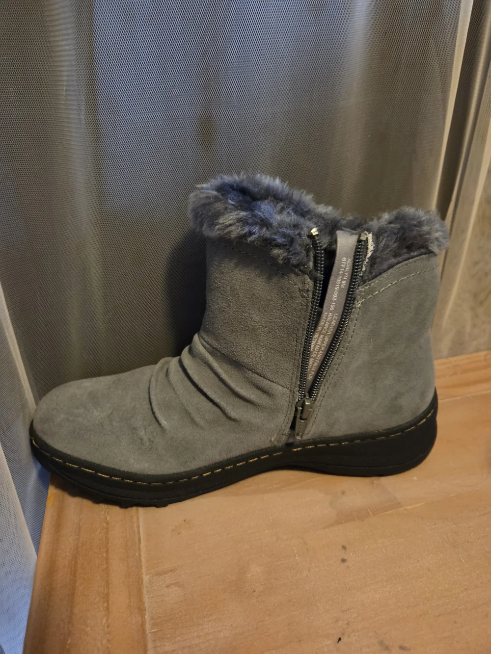 BareTraps gray ankle